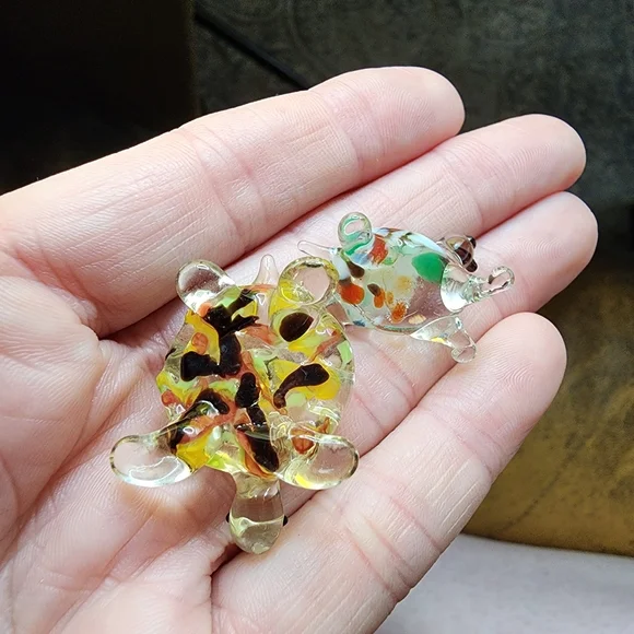 2 Glass Turtle Mini Figurines 1" Germany Hand Blown Art - Picture 4 of 4